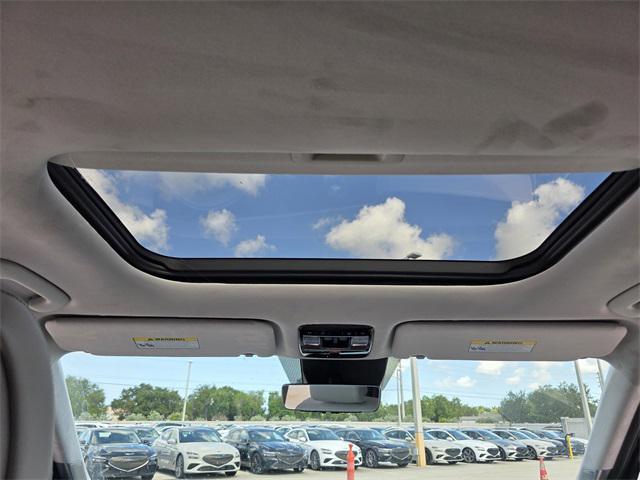 Photo of 2025 Phantom Black Hyundai SANTA FE HEV