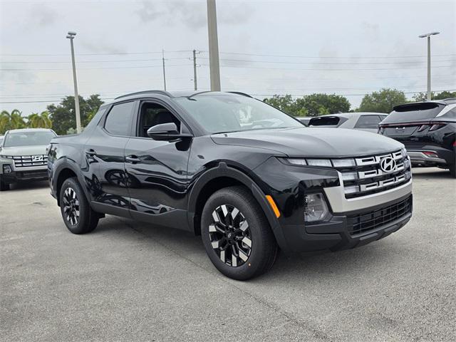 Photo of 2025 Phantom Black Hyundai SANTA CRUZ