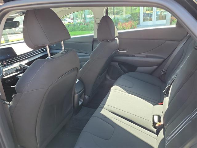 Photo of 2025 Abyss Black Hyundai ELANTRA