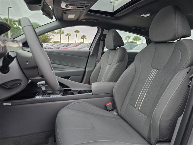 Photo of 2025 Fluid Metal Hyundai ELANTRA
