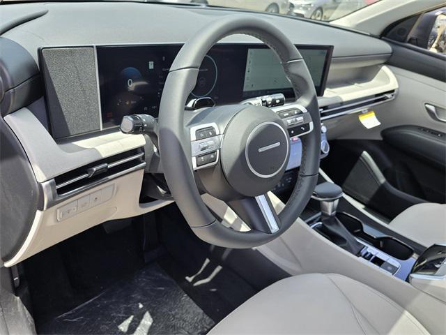 Photo of 2025 Phantom Black Hyundai TUCSON