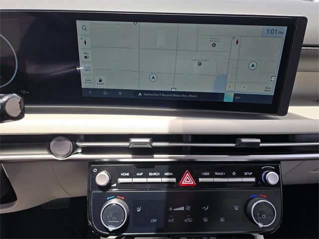 Photo of 2025 Phantom Black Hyundai TUCSON