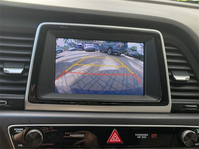 Photo of 2019 Electric Blue Hyundai SONATA