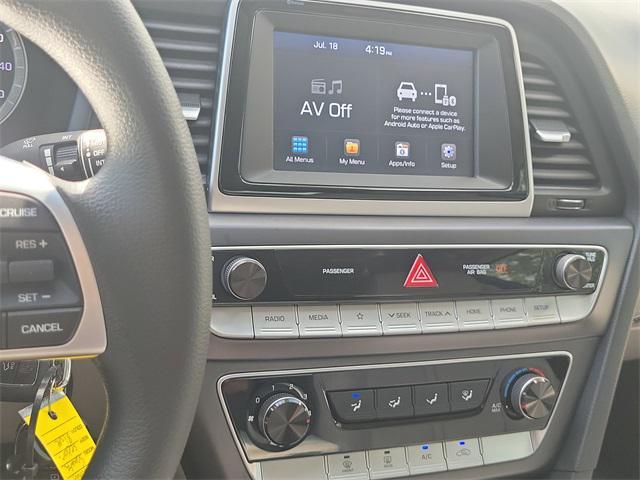 Photo of 2019 Electric Blue Hyundai SONATA