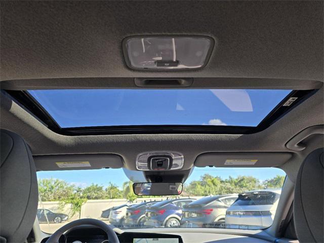 Photo of 2025 Intense Blue Hyundai ELANTRA