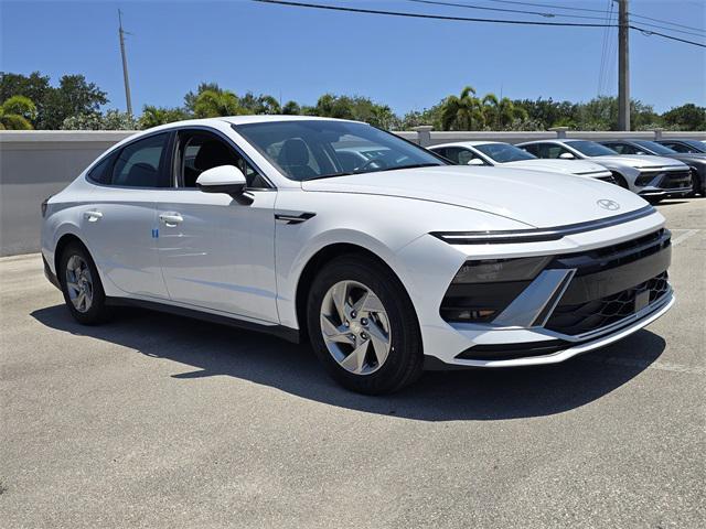 Photo of 2025 Serenity White Hyundai SONATA