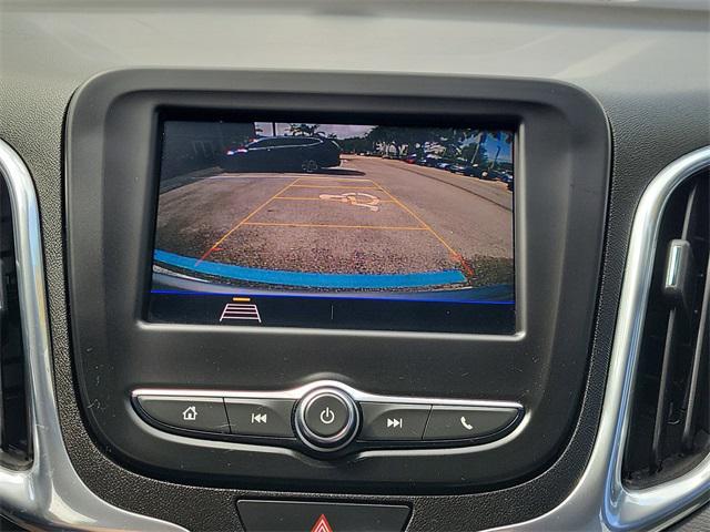 Photo of 2020 Silver Ice Metallic Chevrolet Equinox