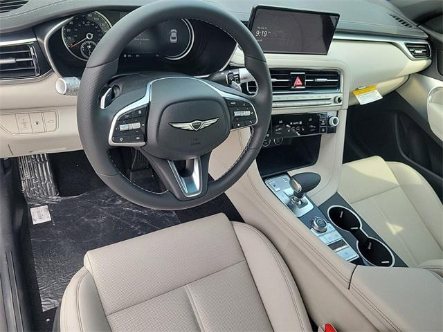 Photo of 2025 Uyuni White Genesis G70