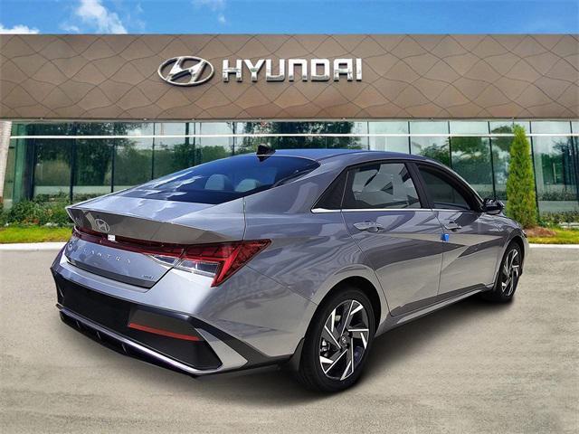 Photo of 2025 Fluid Metal Hyundai ELANTRA