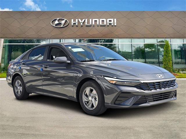 Photo of 2025 Amazon Gray Hyundai ELANTRA