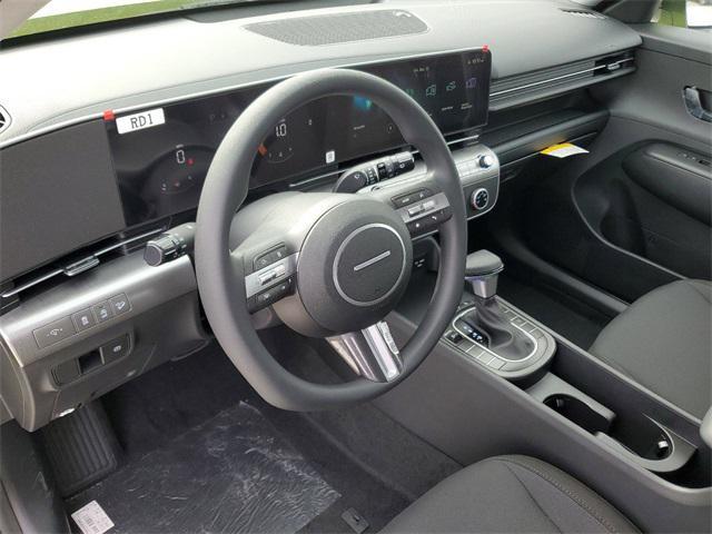 Photo of 2025 Atlas White Hyundai KONA