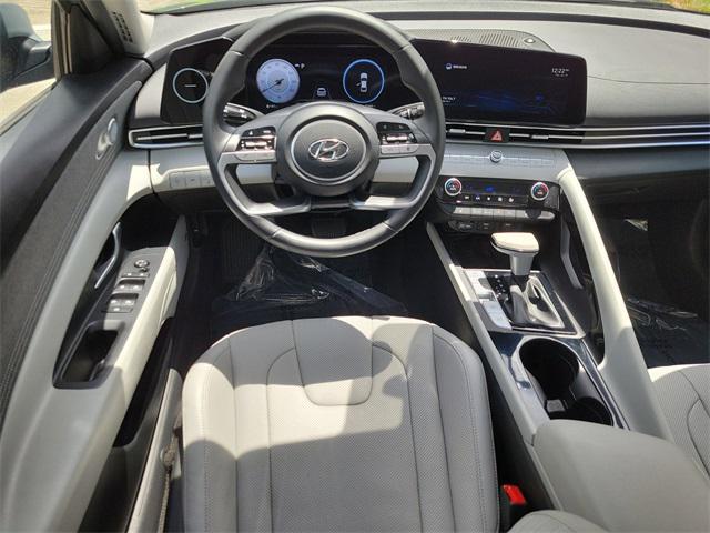Photo of 2022 Electric Shadow Hyundai ELANTRA