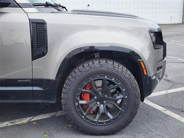 Photo of 2022 Silicon Silver Land Rover Defender