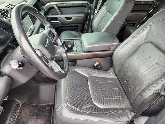 Photo of 2022 Silicon Silver Land Rover Defender