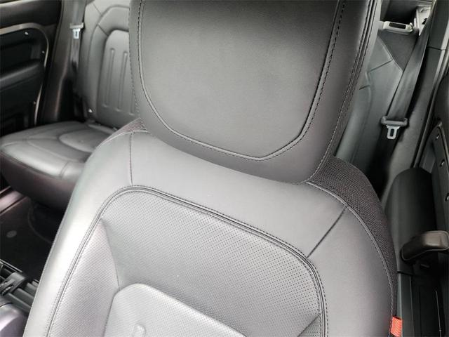 Photo of 2022 Silicon Silver Land Rover Defender