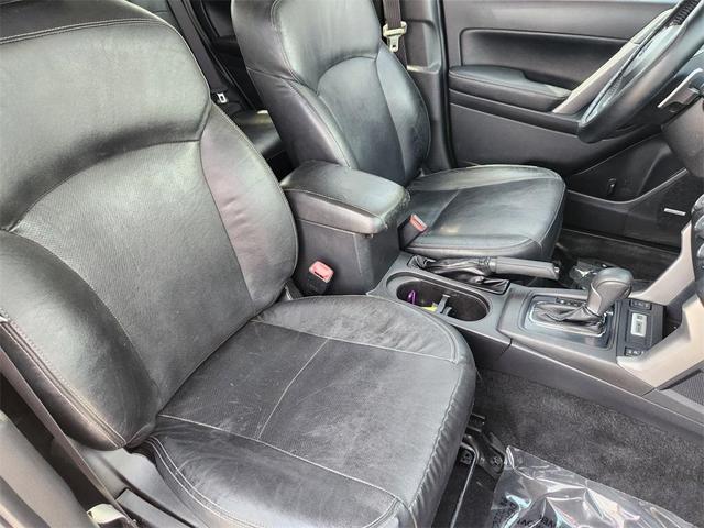 Photo of 2015 Satin White Pearl Subaru Forester