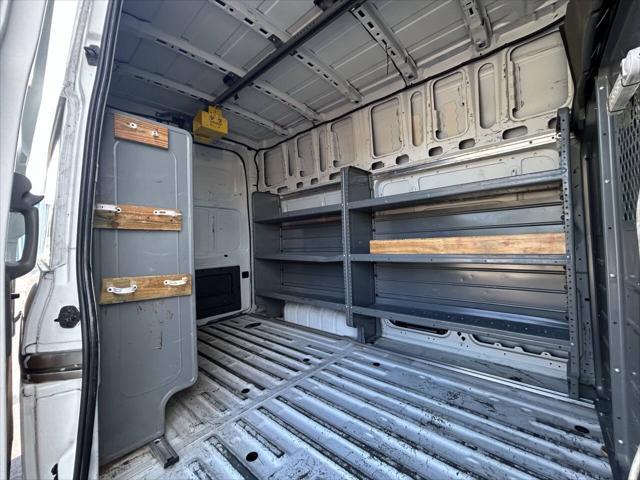 Photo of 2016 Glacier White Nissan NV Cargo NV2500 HD