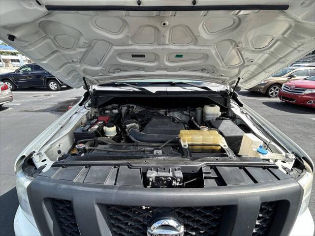 Photo of 2016 Glacier White Nissan NV Cargo NV2500 HD