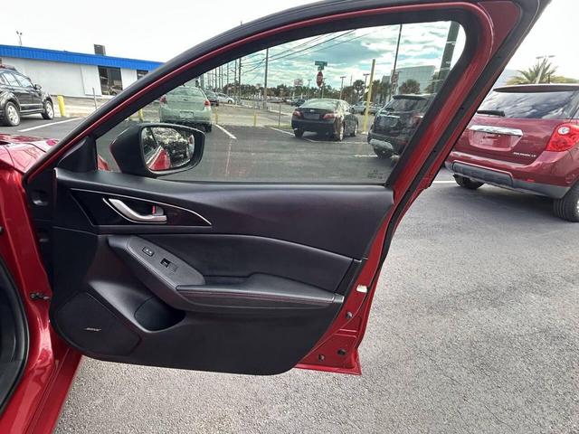 Photo of 2016 Soul Red Metallic Mazda Mazda3