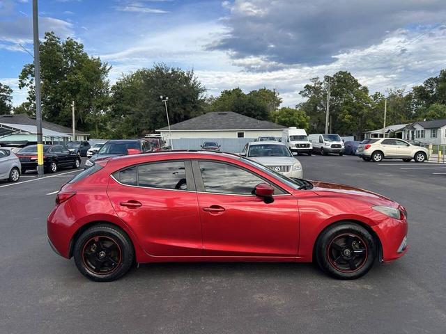 Photo of 2016 Soul Red Metallic Mazda Mazda3