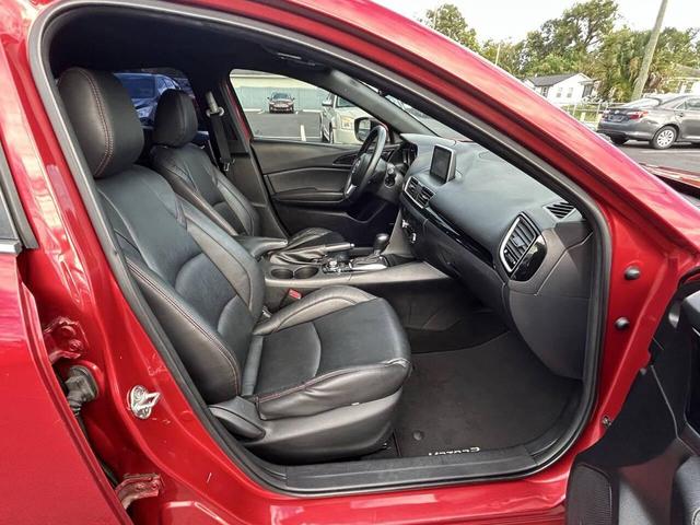 Photo of 2016 Soul Red Metallic Mazda Mazda3