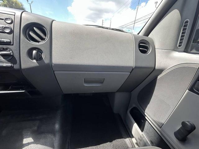 Photo of 2007 Forest Green Clearcoat Metallic Ford F-150
