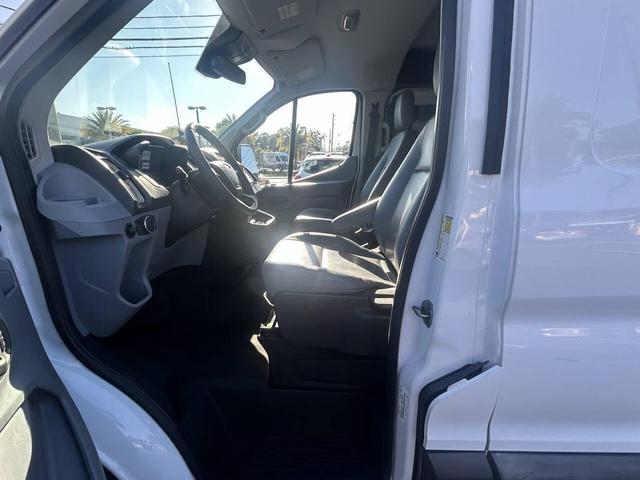 Photo of 2017 Oxford White Ford Transit-150