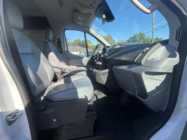 Photo of 2017 Oxford White Ford Transit-150