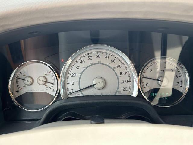 Photo of 2008 Bright Silver Metallic Clearcoat Chrysler Aspen