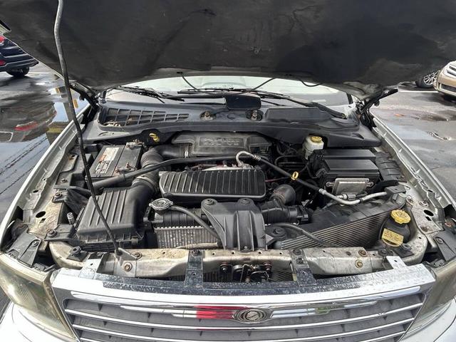 Photo of 2008 Bright Silver Metallic Clearcoat Chrysler Aspen
