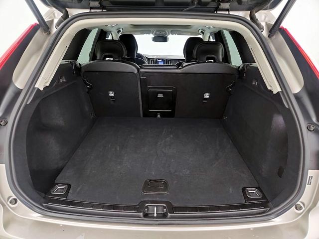 Photo of 2025 Tan Volvo XC60