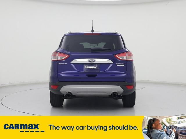 Photo of 2016 Blue Ford Escape