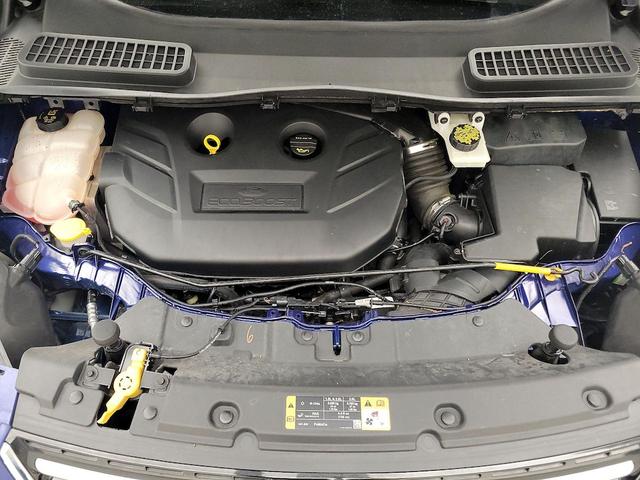 Photo of 2016 Blue Ford Escape