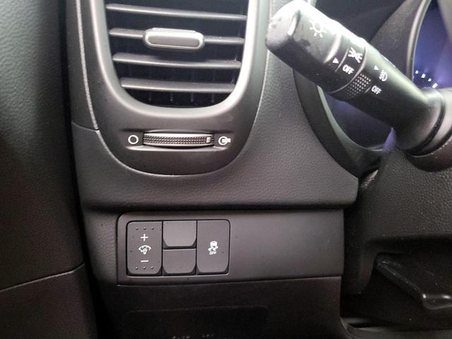 Photo of 2016 White Kia Soul