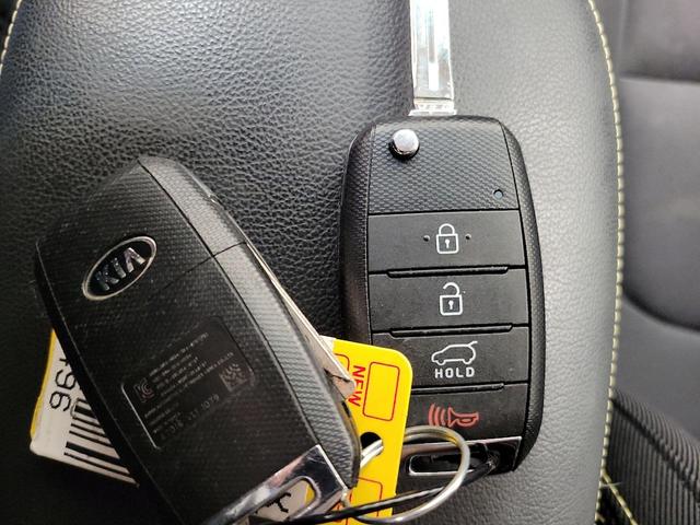 Photo of 2016 White Kia Soul