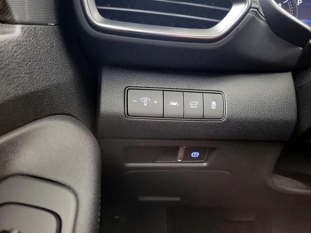 Photo of 2023 Gray Hyundai SANTA FE