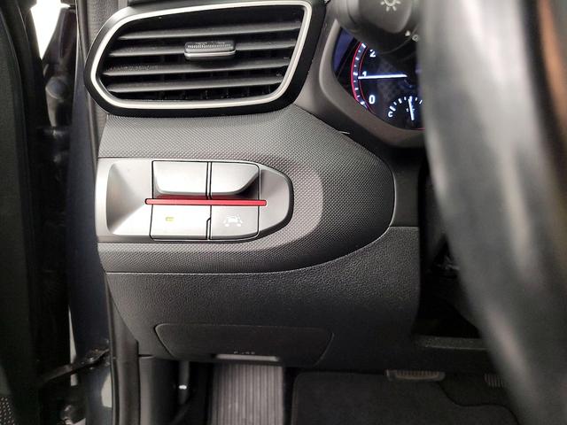 Photo of 2019 Gray Hyundai Veloster