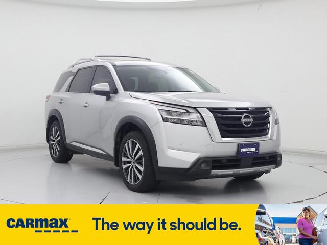 2022 Nissan Pathfinder