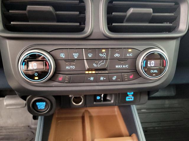 Photo of 2022 Black Ford Maverick