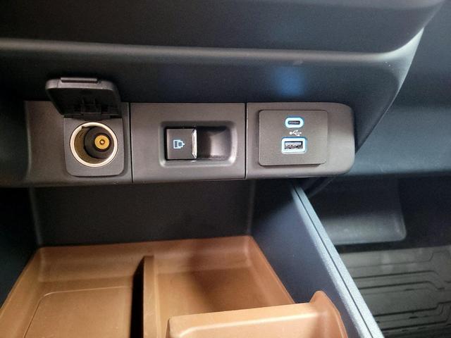 Photo of 2022 Black Ford Maverick