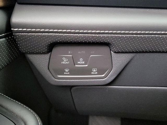 Photo of 2024 White Volkswagen Atlas