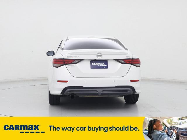 Photo of 2021 White Nissan Sentra