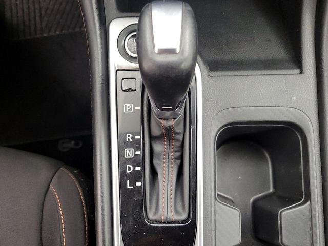 Photo of 2021 White Nissan Sentra