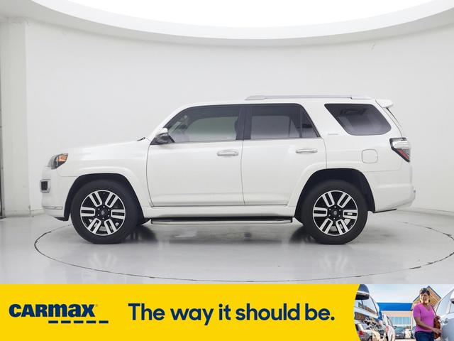 Photo of 2018 White Toyota 4Runner