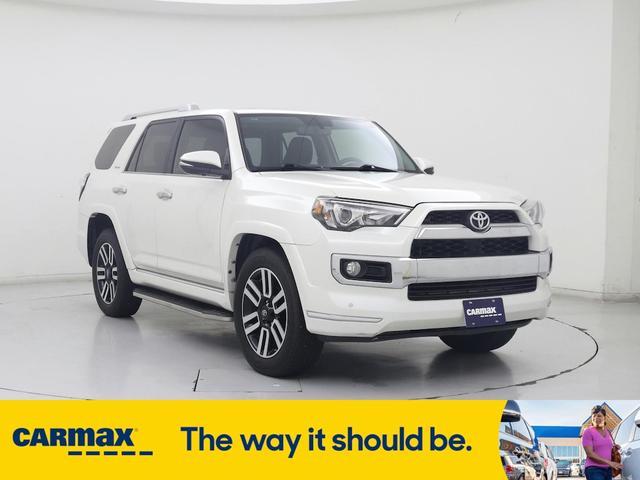 Photo of 2018 White Toyota 4Runner