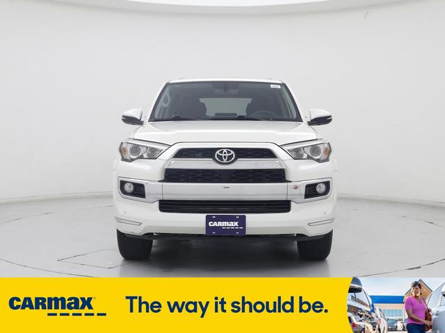 Photo of 2018 White Toyota 4Runner