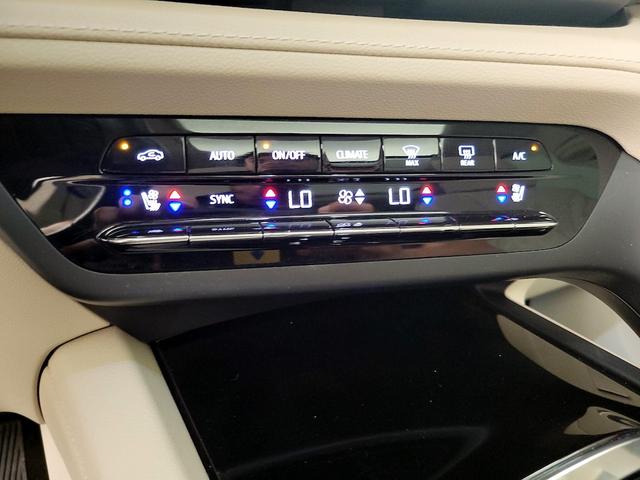 Photo of 2023 Blue Buick Envision