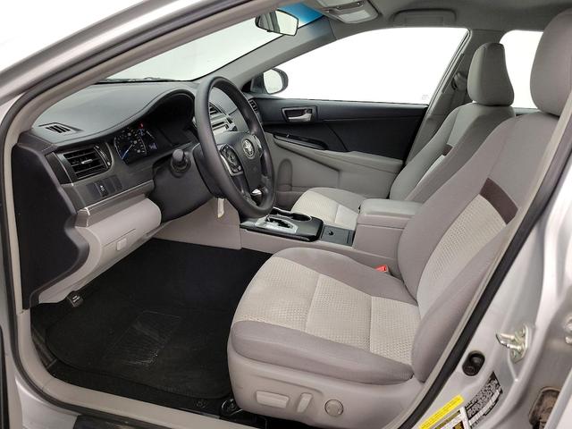 Photo of 2014 Silver Toyota Camry