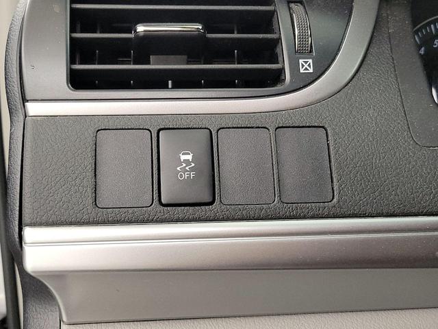 Photo of 2014 Silver Toyota Camry