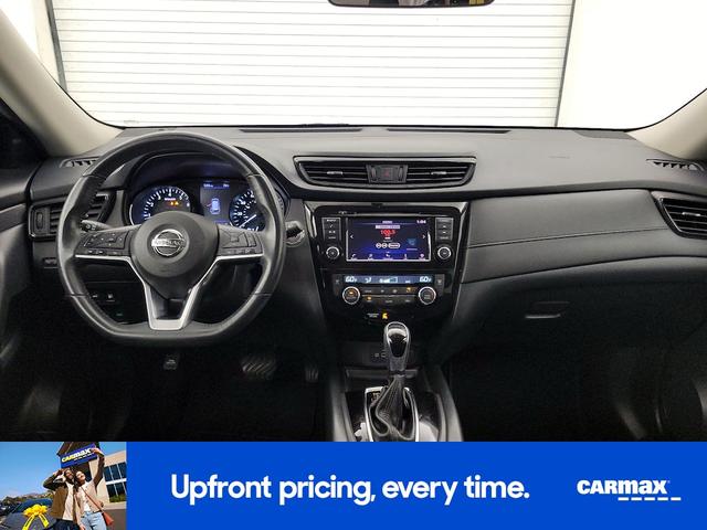 Photo of 2018 Blue Nissan Rogue